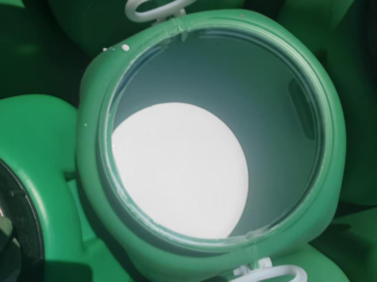 丙烯酸防水乳液施工基面